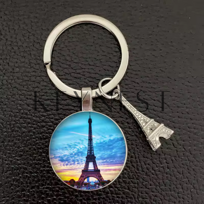 Porte-clés Tour Eiffel – 12 modèles disponibles pour une touche parisienne ✨