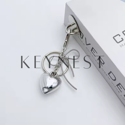 Porte-clé Cœur Élégant – 2 Modèles Métalliques Raffinés